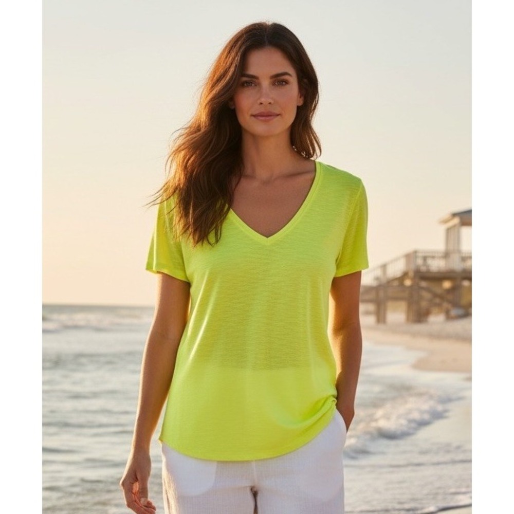 New Lilly Pulitzer Small Etta Top V Neck Size S YELLOW Tee T Shirt RARE HTF